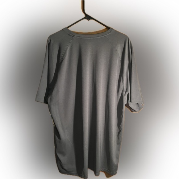 NWT Old Navy dri wick XXL - Picture 2 of 3